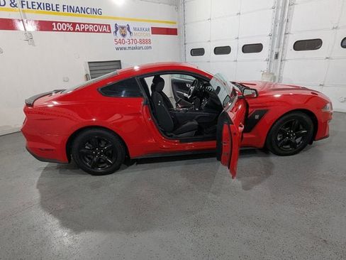 Used 2018 Ford Mustang Coupe image 17