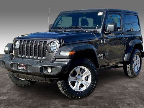 Used 2019 Jeep Wrangler Sport image 2