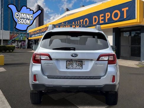 Used 2015 Subaru Outback 2.5i Limited AWD/4WD image 4