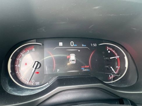 Used 2025 Toyota RAV4 LE AWD/4WD image 4