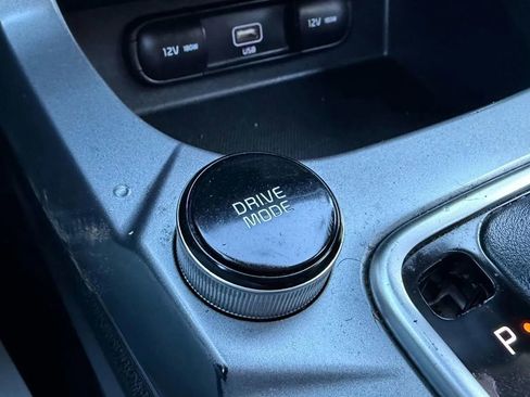 Used 2021 Kia Seltos S image 29