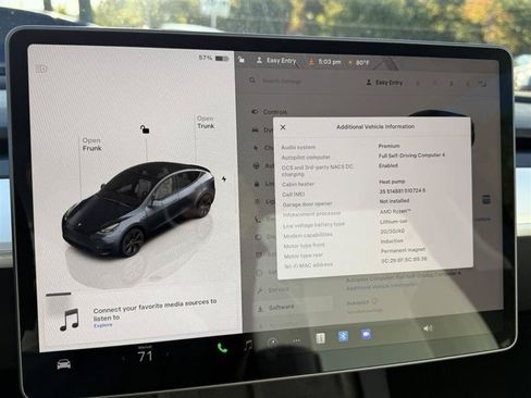 Used 2024 Tesla Model Y Long Range AWD/4WD image 16