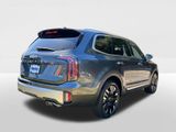 Used 2023 Kia Telluride SX image 2