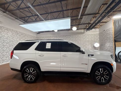 Used 2023 GMC Yukon AT4 w/ Technology Package AWD/4WD image 8
