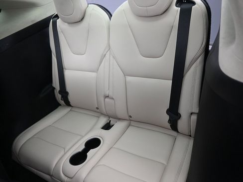 Used 2019 Tesla Model X 100D image 30