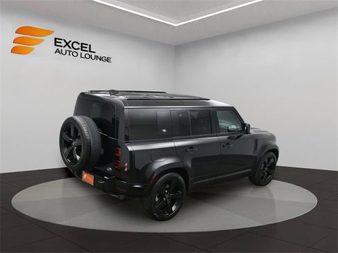 Used 2023 Land Rover Defender 110 X-Dynamic SE image 44