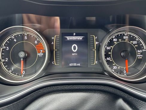 Used 2020 Jeep Cherokee Latitude image 18