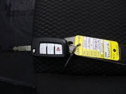 Used 2020 Nissan Rogue Sport S image 7