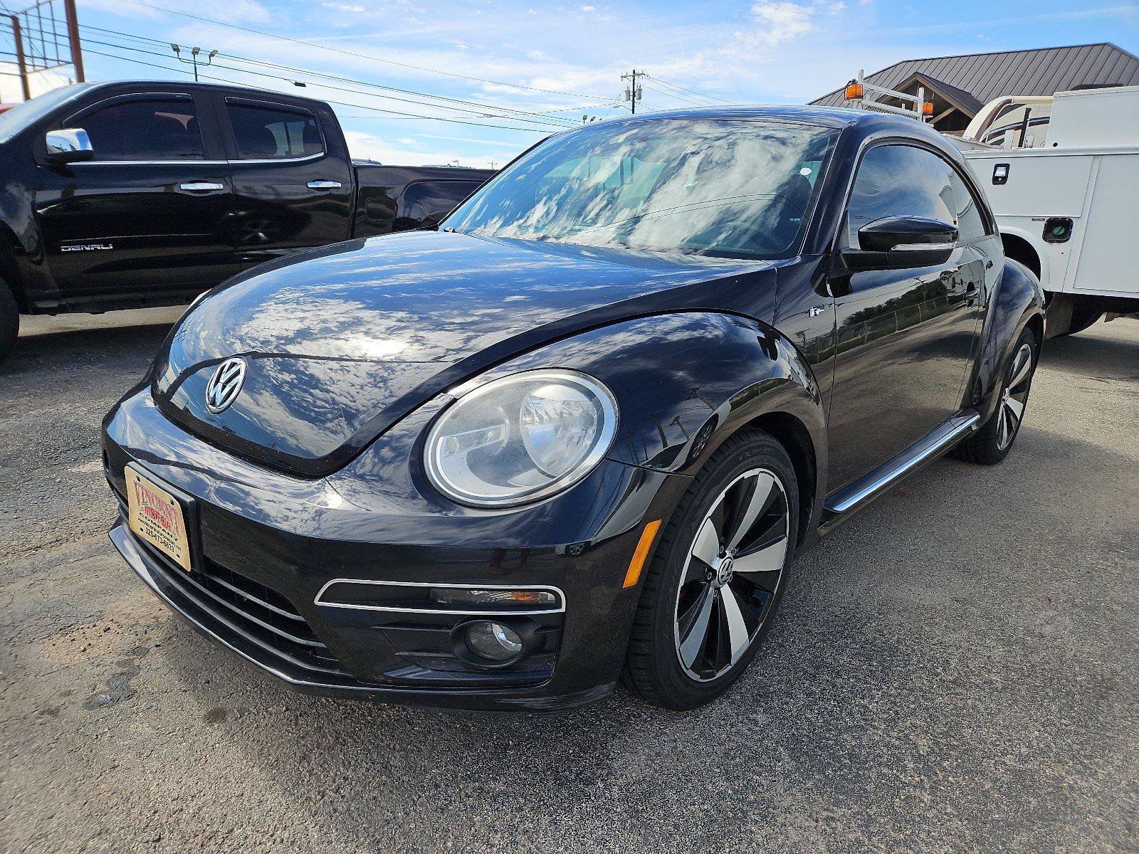 Used 2014 Volkswagen Beetle R-Line FWD image 1