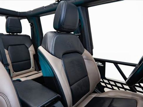 Used 2023 Ford Bronco Wildtrak image 37