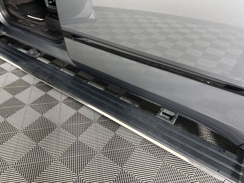 Used 2020 Cadillac Escalade ESV Premium Luxury w/ Escalade Sport Edition RWD image 13
