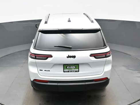 Used 2023 Jeep Grand Cherokee L Laredo image 36