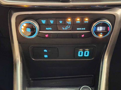 Used 2021 Ford EcoSport SE FWD image 19