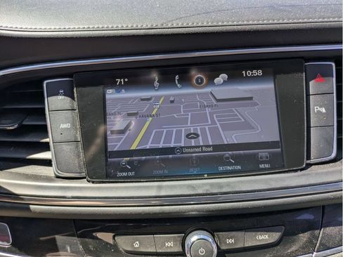 Used 2019 Buick Enclave Essence AWD/4WD image 22