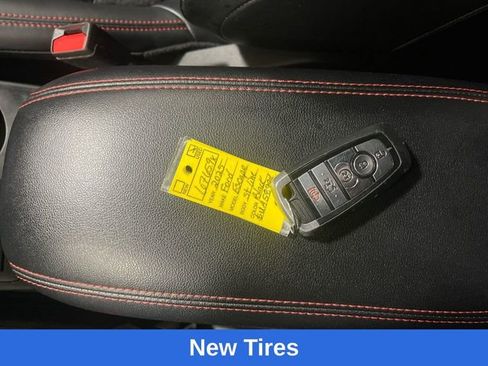 Used 2025 Ford Escape ST-Line Select AWD/4WD image 20