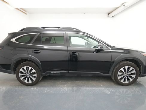 Used 2024 Subaru Outback Limited AWD/4WD image 10