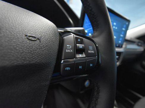 Used 2025 Ford Escape SE FWD image 12