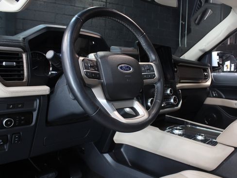 Used 2023 Ford Expedition Max Limited AWD/4WD image 31