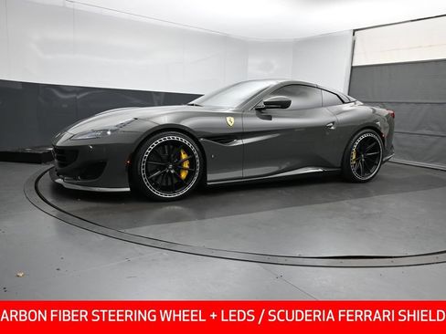 Used 2020 Ferrari Portofino RWD image 9
