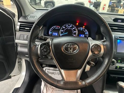 Used 2012 Toyota Camry SE FWD image 12
