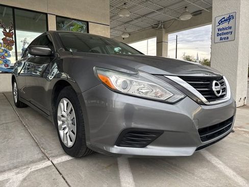 Used 2016 Nissan Altima 2.5 S w/ Power Driver Seat Package image 7
