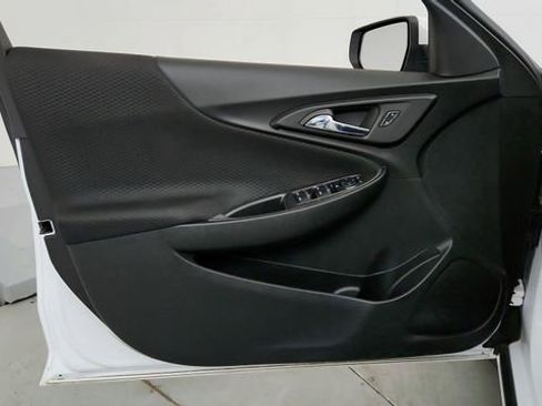 Used 2023 Chevrolet Malibu RS image 11