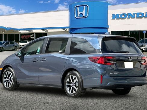 New 2026 Honda Odyssey EX-L image 3