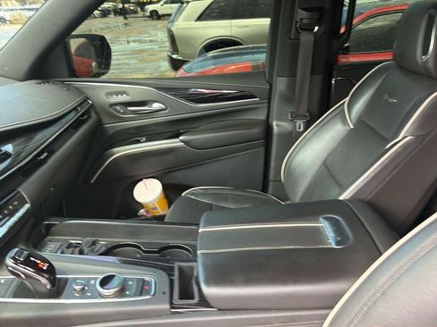 Used 2021 Cadillac Escalade Sport w/ Driver Assist Tech Package AWD/4WD image 18