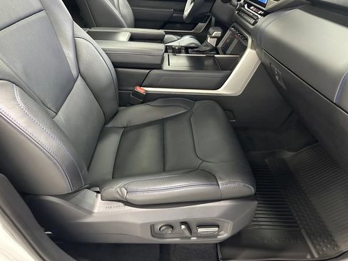 Used 2026 Toyota Tundra Platinum AWD/4WD image 64