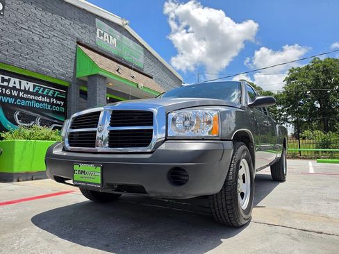Used 2006 Dodge Dakota ST RWD image 2