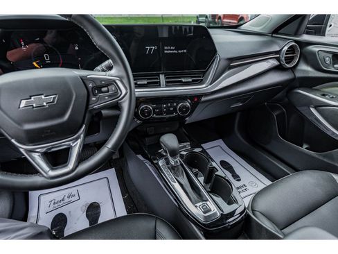 Used 2025 Chevrolet Trax ACTIV w/ Driver Confidence Package image 14
