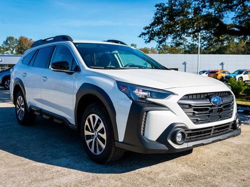 Certified 2025 Subaru Outback Premium image 1