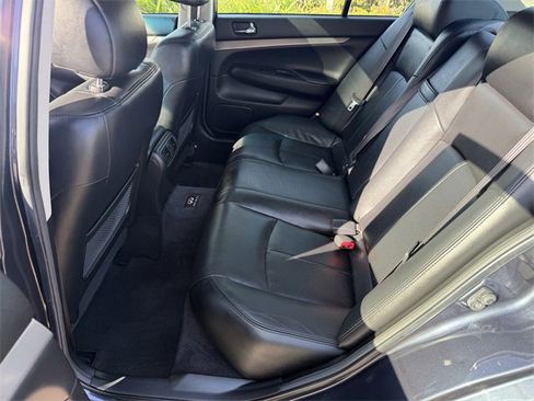 Used 2013 INFINITI G37 x w/ Premium Pkg image 24
