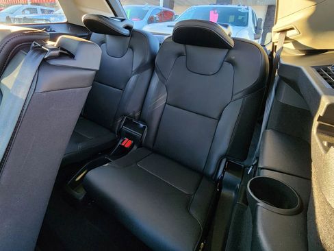 Used 2025 Volvo XC90 B5 Core image 22