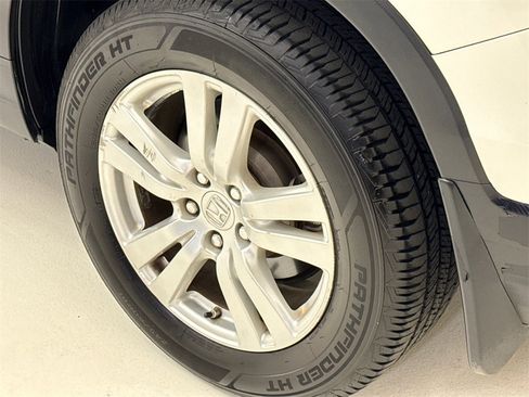 Used 2017 Honda Pilot LX image 10