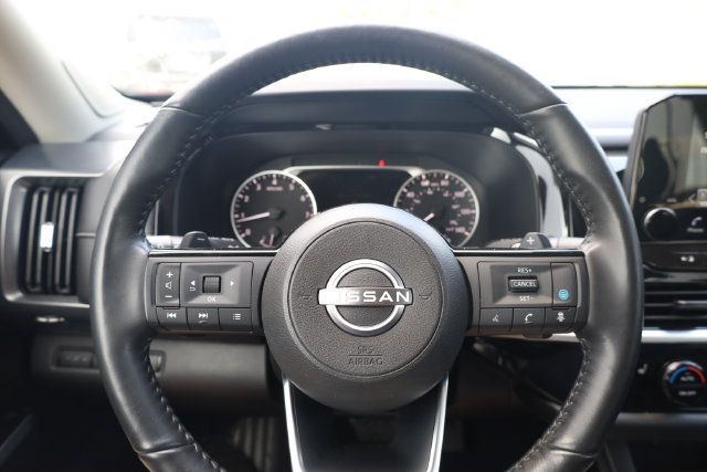 Used 2023 Nissan Pathfinder SL w/ SL Premium Package AWD/4WD image 17