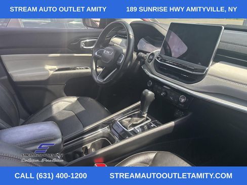 Used 2022 Jeep Compass Limited w/ Sun and Sound Group image 9