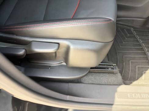 Used 2024 Chevrolet Equinox RS w/ RS Leather Package FWD image 36