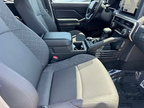 Used 2026 Toyota Tacoma SR5 AWD/4WD image 6