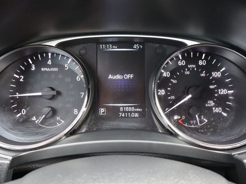 Used 2015 Nissan Rogue S image 33