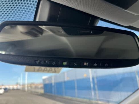 Used 2022 Toyota Camry XSE image 31