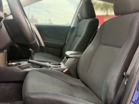 Used 2015 Toyota RAV4 LE FWD image 18