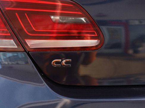 Used 2013 Volkswagen CC R-Line image 9