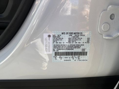 Used 2023 Ford Explorer XLT w/ Equipment Group 202A image 27