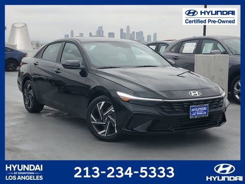Certified 2025 Hyundai Elantra Sport FWD image 1