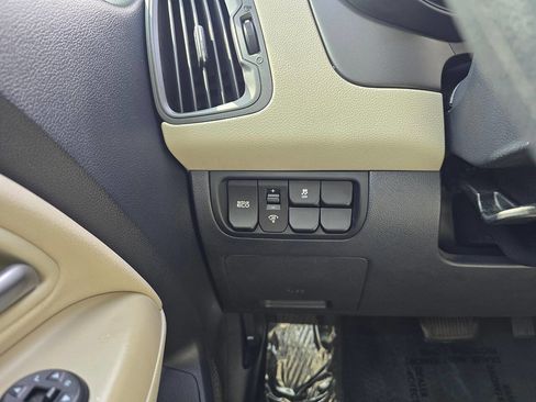 Used 2013 Kia Rio EX image 24