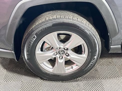 Certified 2025 Toyota RAV4 XLE image 28