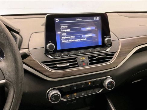 Certified 2024 Nissan Altima 2.5 SV image 4