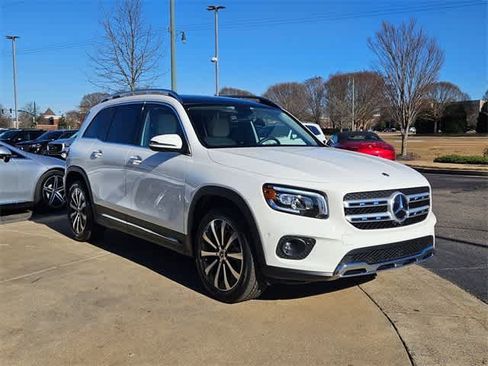 Used 2023 Mercedes-Benz GLB 250 GLB 250 image 3