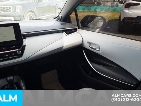 Used 2025 Toyota Corolla XSE FWD image 19